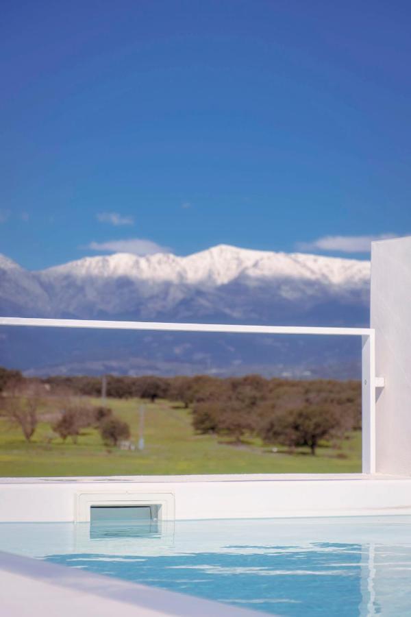 Estrellas De Gredos 阿雷纳斯德圣佩德罗 外观 照片